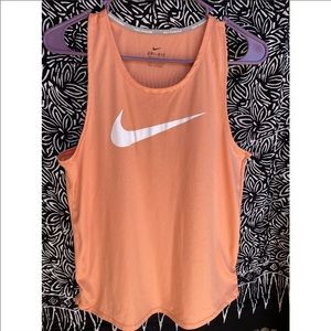 Nike workout tank top